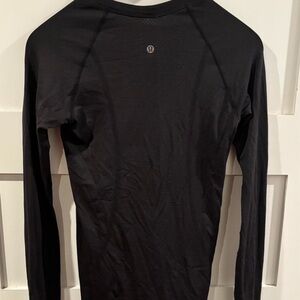 lululemon athletica womens Long Sleeve Tee